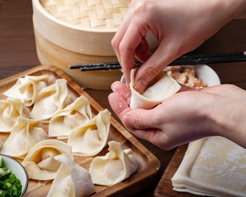 making wontons